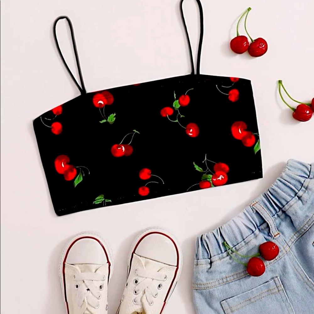 Cute trendy cherry black speghetti strapped crop top.💕